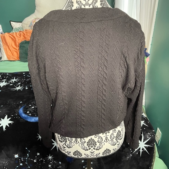 Francesca’s Button Up Cardigan - Picture 2 of 3